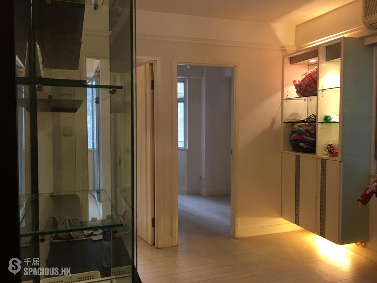Sai Ying Pun - Yue Sun Mansion 01