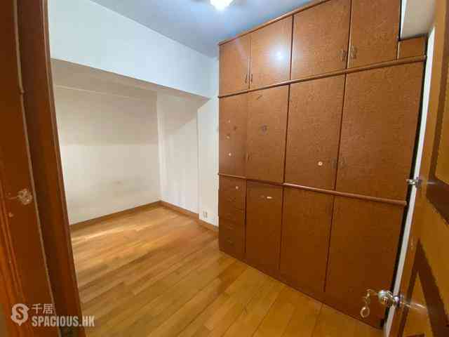 Kennedy Town - New Fortune House 03