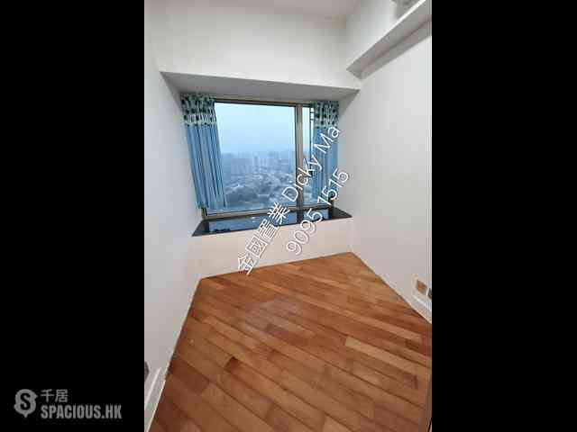 West Kowloon - Sorrento 06