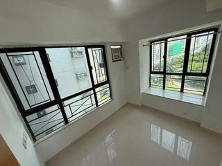 Tai Kok Tsui - Greenfield Garden Block 1 04