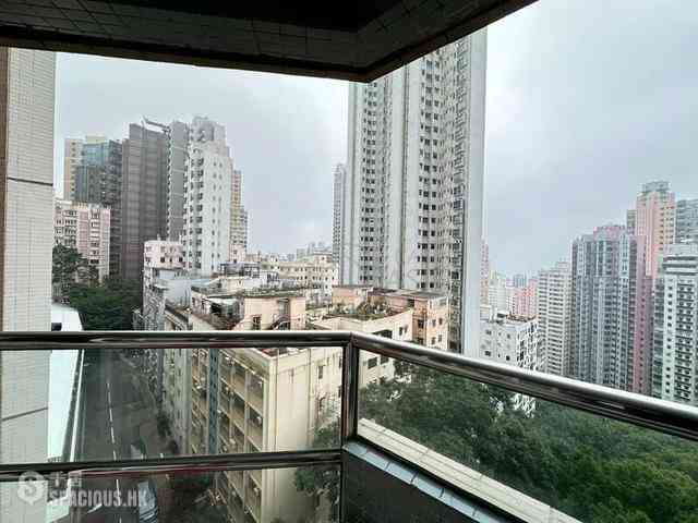 Mid Levels West - Serene Court 01