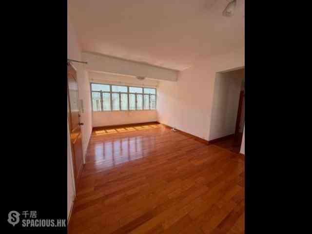 Happy Valley - Sanitarian Apartments 01