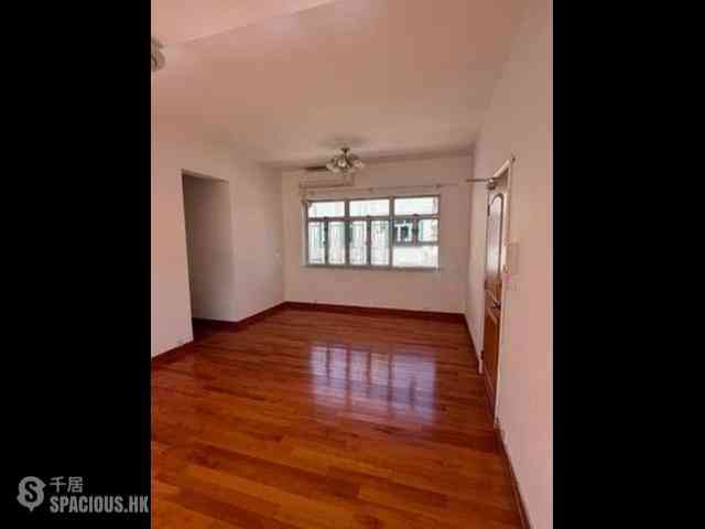 Happy Valley - Sanitarian Apartments 02