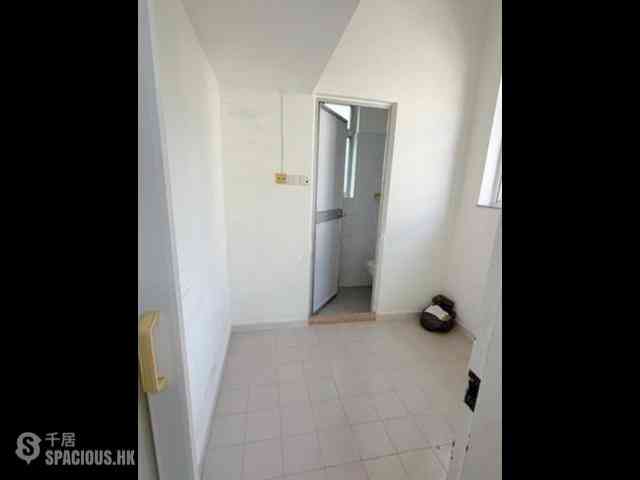 Happy Valley - Sanitarian Apartments 11