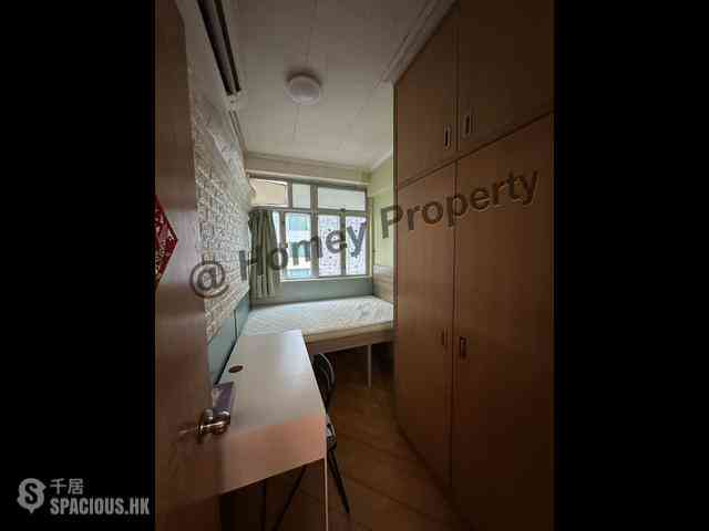 Wan Chai - Sai Kou Building 09