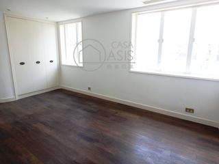 Mid Levels Central - Kam Fai Mansion 07
