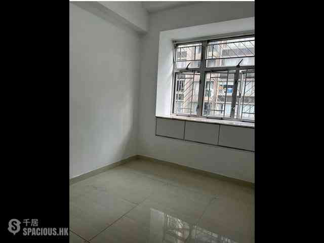 Sai Ying Pun - Yee Fung Court 01