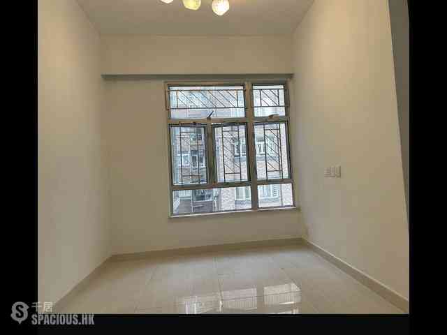 Sai Ying Pun - Yee Fung Court 02