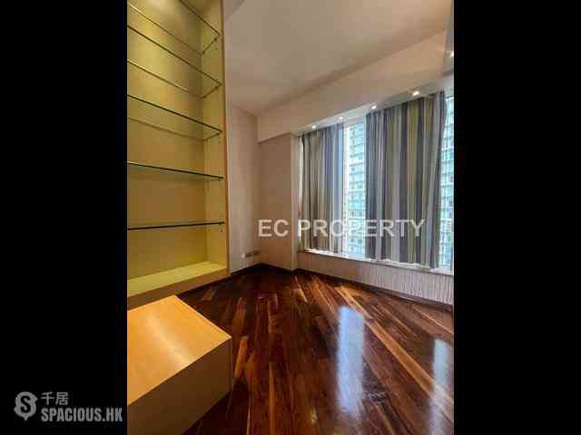 Tai Hang - The Signature 10
