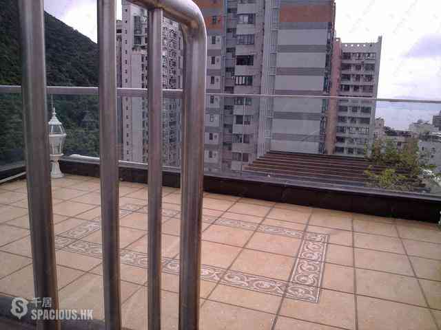 Mid Levels Central - Elegant Terrace Block 1 04