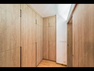 Mid Levels Central - Tregunter Tower 3 16
