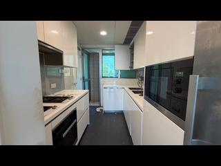 The Peak - Chelsea Court 03