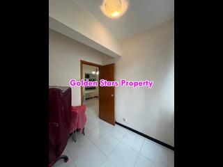 Sai Ying Pun - Lee Wah Mansion 03