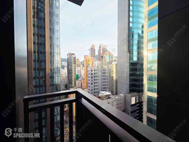 Wan Chai - The Gloucester 09