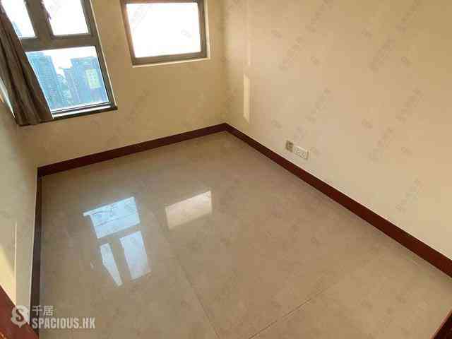 Kennedy Town - The Merton Tower 3 03