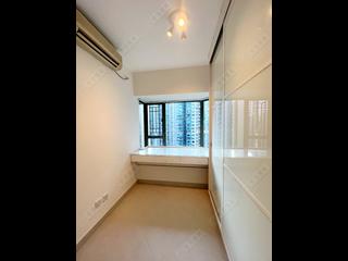 Tai Kok Tsui - Island Harbourview Block 2 05