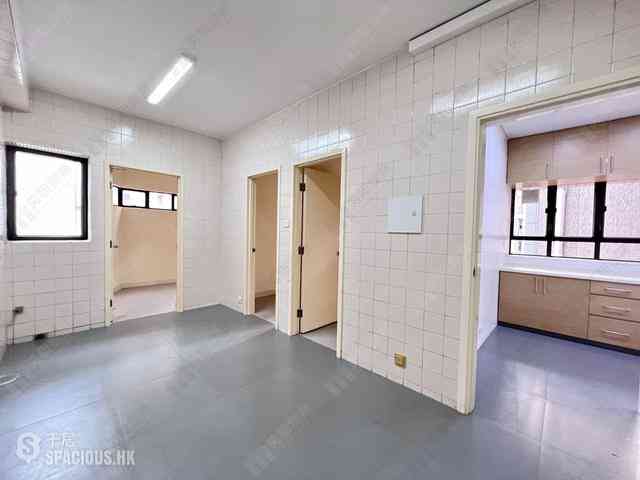 Mid Levels Central - Kennedy Heights 13
