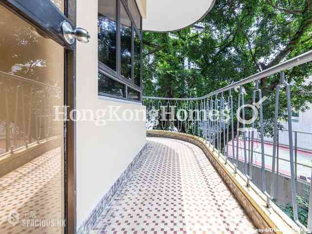 Mid Levels Central - Pak Fai Mansion 03