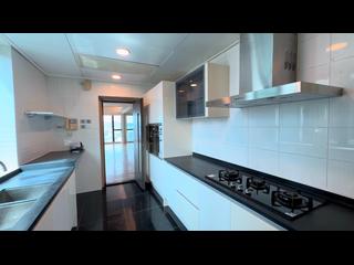 Mid Levels Central - The Harbourview 08