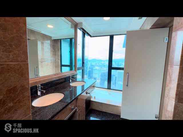Mid Levels Central - The Harbourview 09