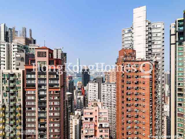 Mid Levels Central - Elegant Terrace 02
