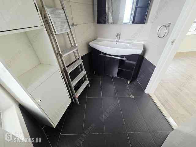 Mid Levels Central - Birchwood Place 15