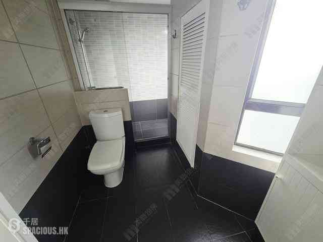 Mid Levels Central - Birchwood Place 19