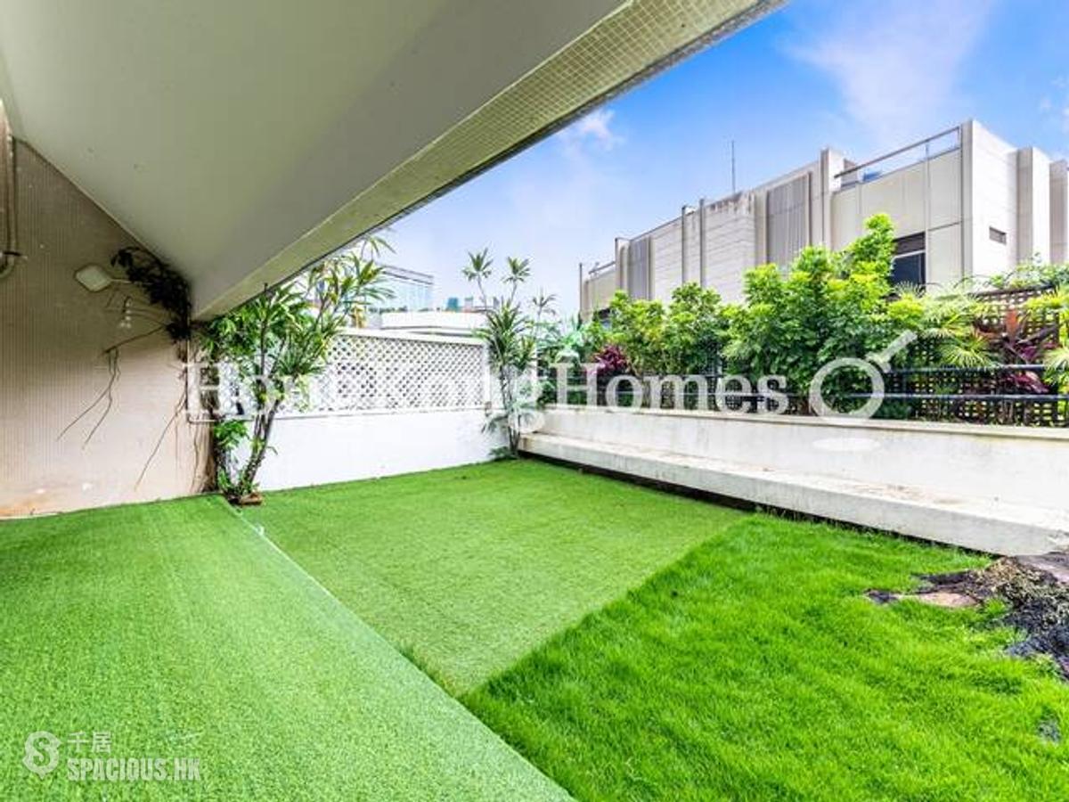 Pok Fu Lam - Bisney Villas 01