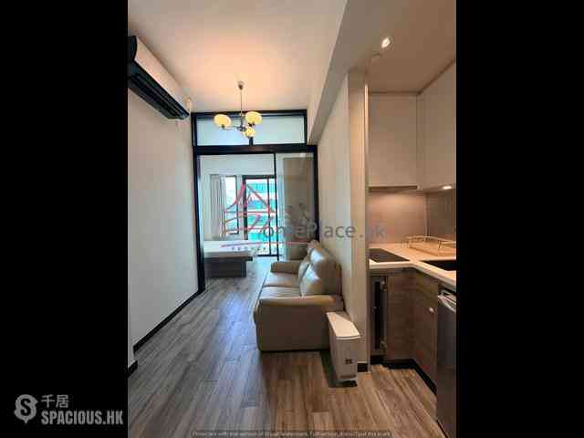 Sheung Wan - AVA128 01