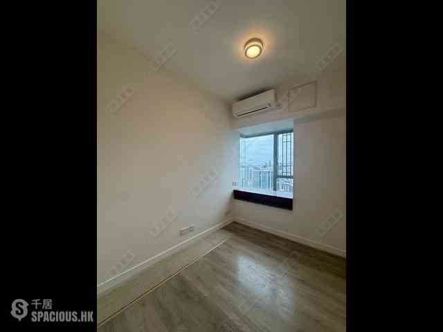 Tsim Sha Tsui - The Victoria Towers Tower 2 04