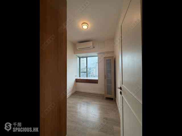 Tsim Sha Tsui - The Victoria Towers Tower 2 08