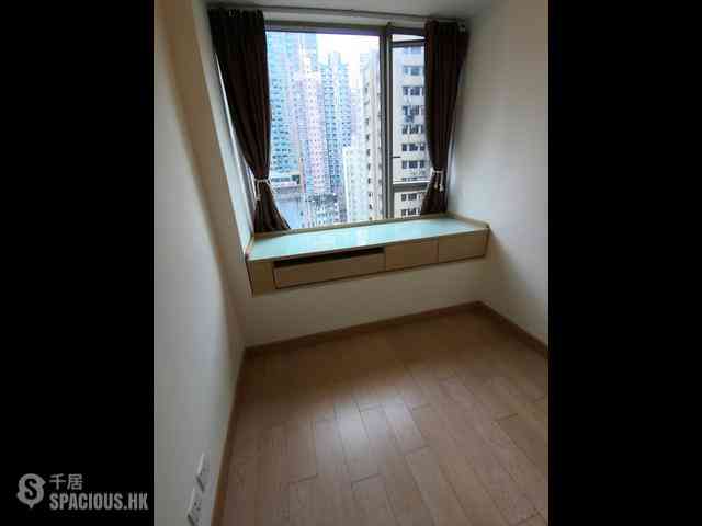 Sai Ying Pun - Island Crest Block 1 04