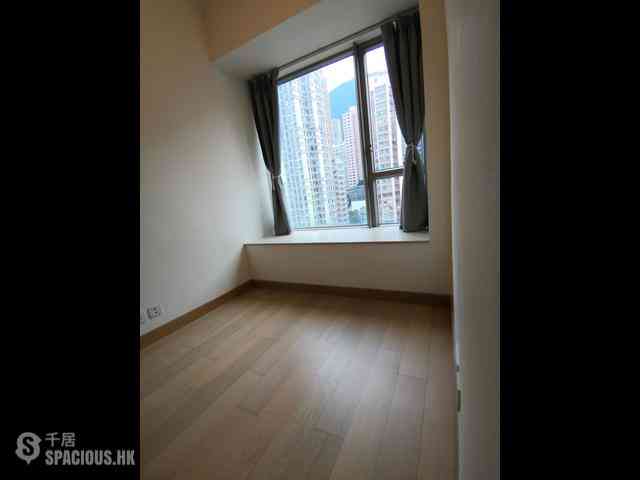 Sai Ying Pun - Island Crest Block 1 06