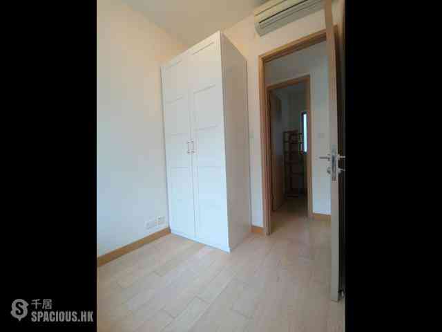 Sai Ying Pun - Island Crest Block 1 07