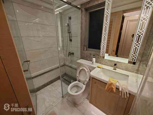 Sai Ying Pun - 63, Pokfulam Amber House (Tower 1) 03