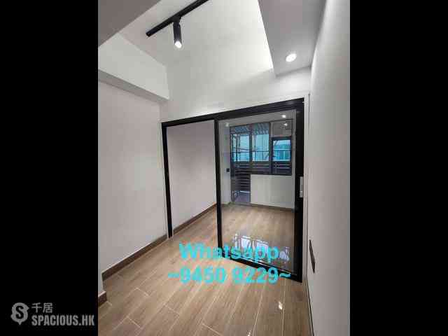 Sai Ying Pun - 23, Sai Yuen Lane 01