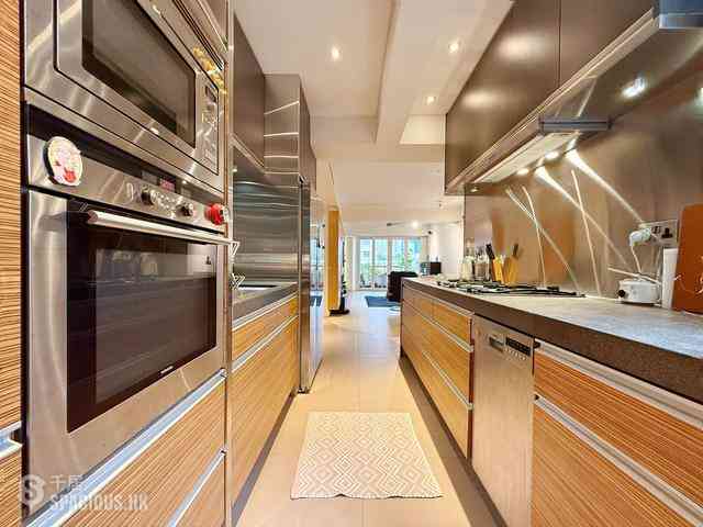 Happy Valley - Ventris Place 04