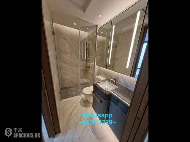 Sai Ying Pun - Des Voeux W Residence 05