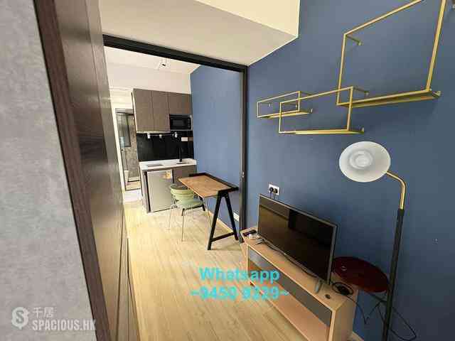 Sheung Wan - 114, Des Voeux Road West 02