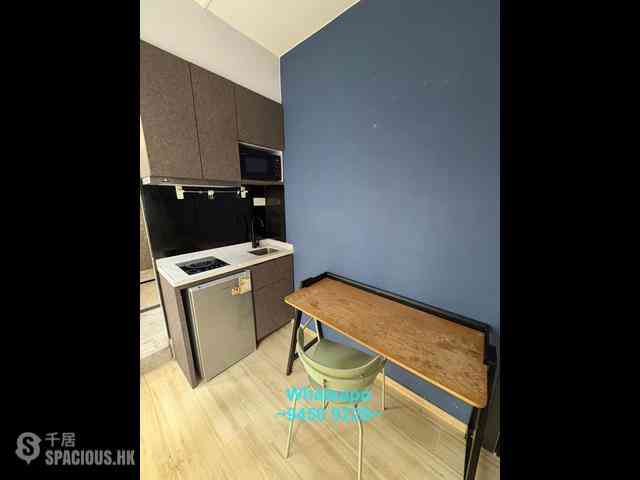 Sheung Wan - 114, Des Voeux Road West 04