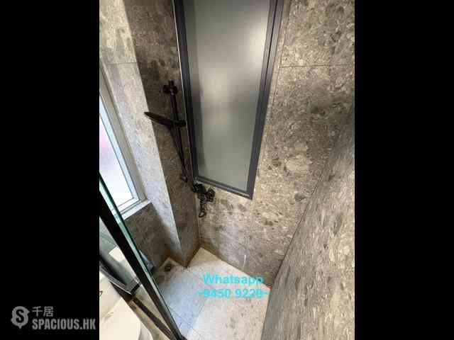 Sheung Wan - 114, Des Voeux Road West 09