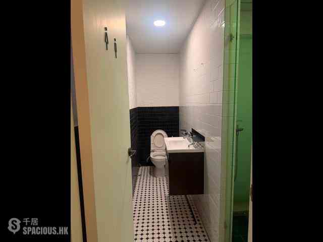 Causeway Bay - 73, King's Road 10