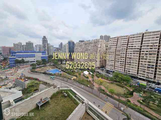 Yau Ma Tei - The Coronation 02