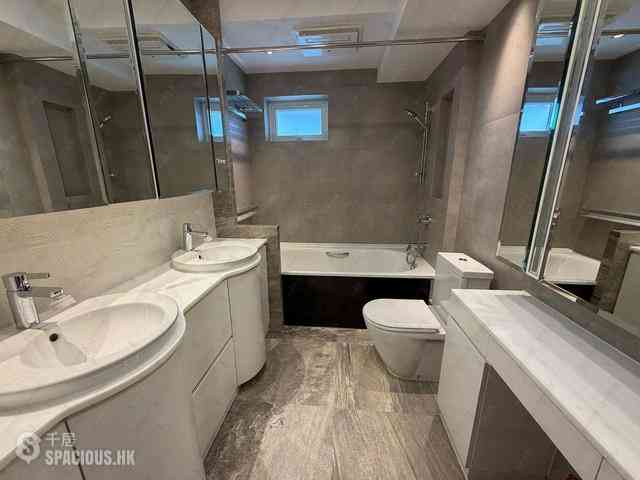 Mid Levels Central - Yukon Court 04