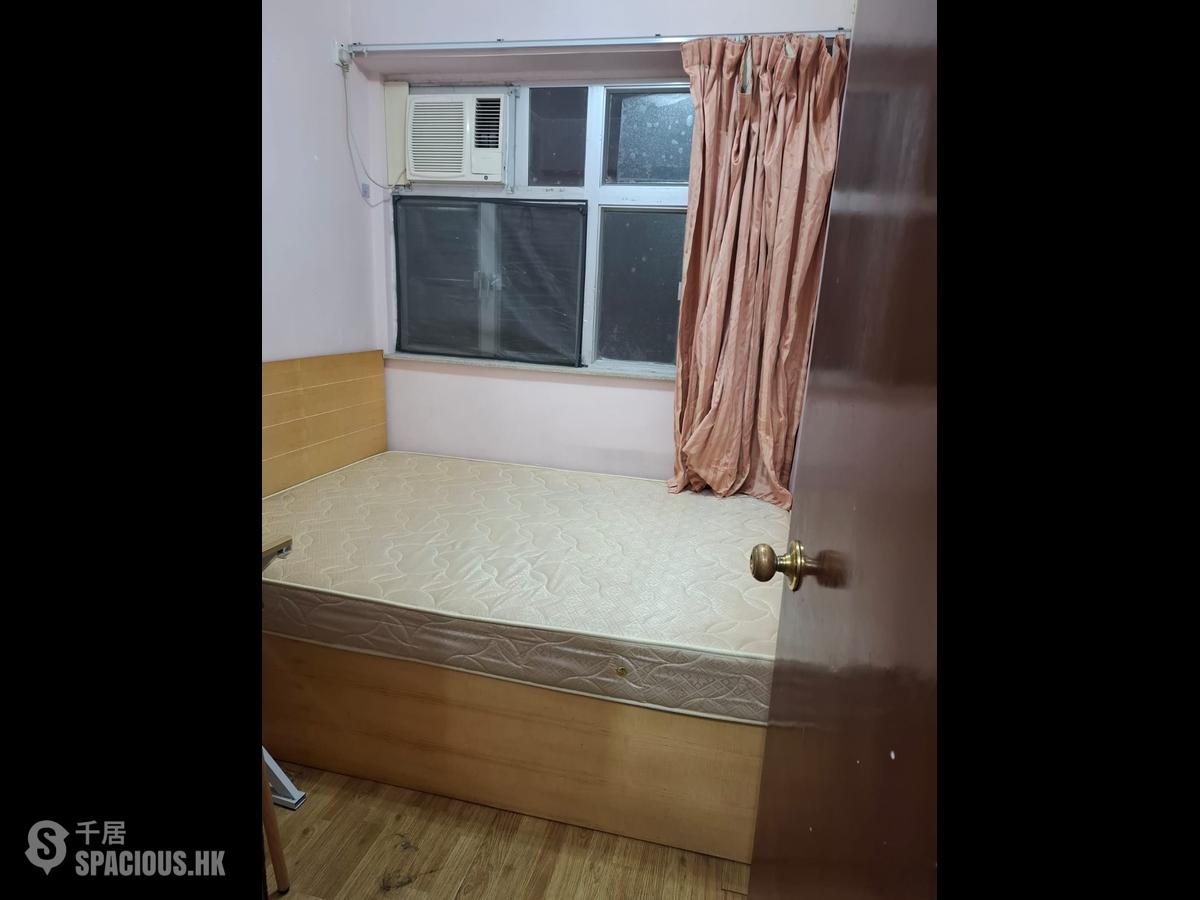 Sai Ying Pun - Kwan Yick Building 01