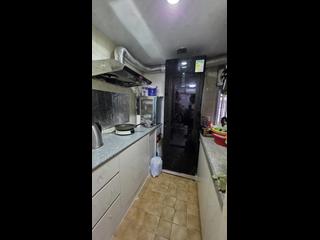 Sai Ying Pun - Yue Sun Mansion Block 2 06