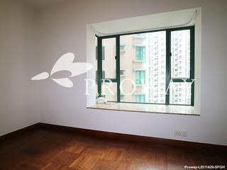 Mid Levels Central - Hillsborough Court 06