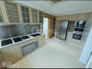 Mid Levels Central - Chung Tak Mansion 05