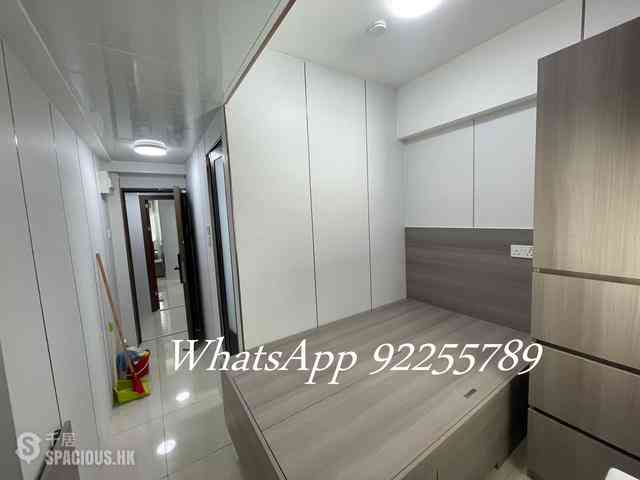 Sai Ying Pun - 300-302, Queen's Road West 02