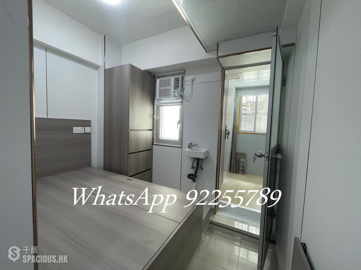Sai Ying Pun - 300-302, Queen's Road West 01